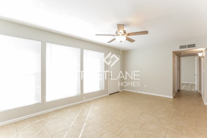 436 W La Jolla Dr - Photo 3 of 14