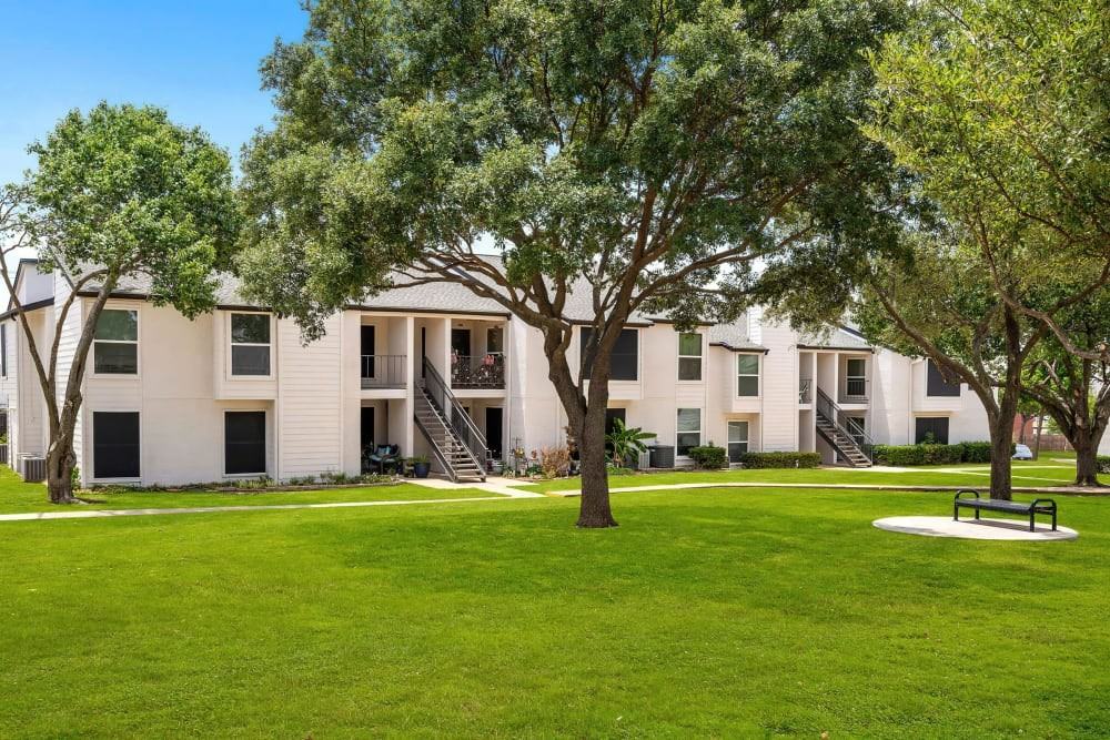 Tides on Avril - Photo 4 of 12