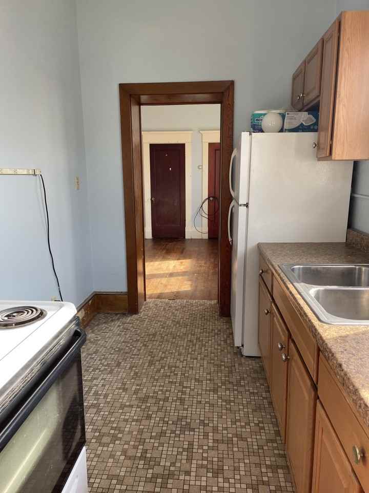 231 W Main St #1W - Photo 6 of 10