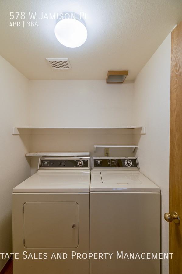 578 W Jamison Pl - Photo 3 of 37