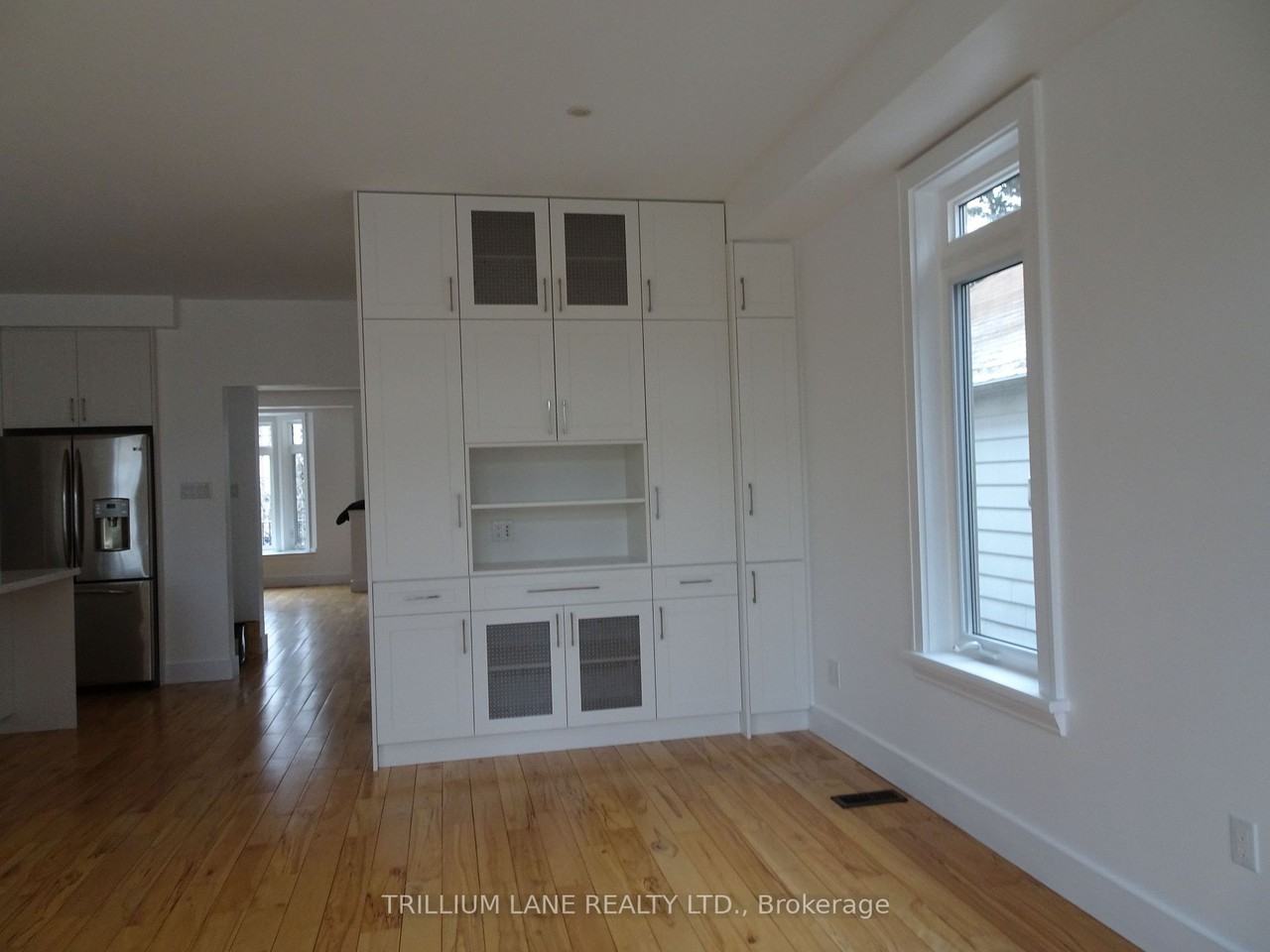 107 Cadorna Avenue - Photo 2 of 6