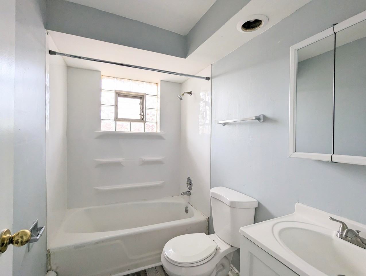 14116 South School Street #2B - Photo 3 of 6