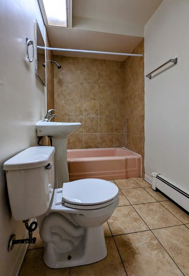 14123 South School Street #5 - Photo 3 of 7