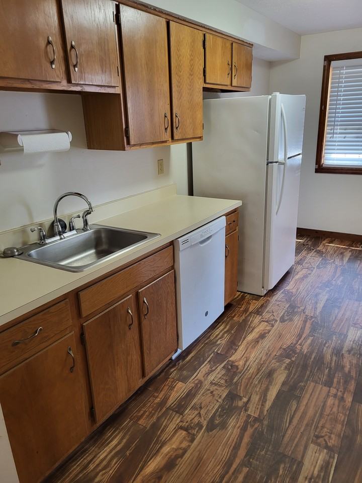 33 Millstream Ln #33 - Photo 3 of 6