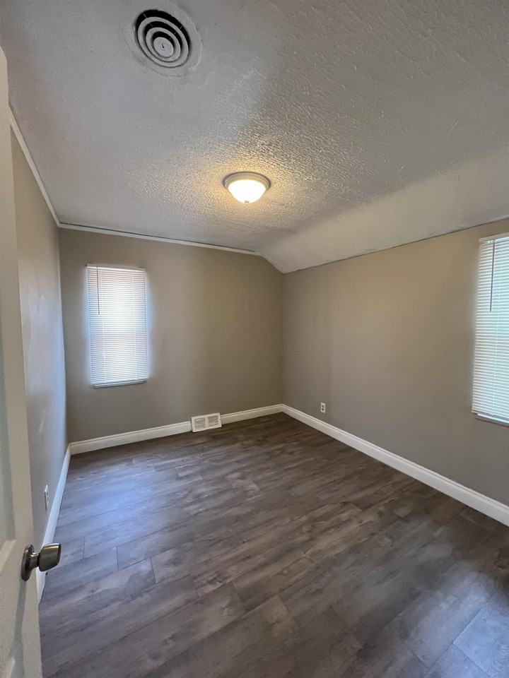 9320 Prest St #1 - Photo 7 of 20