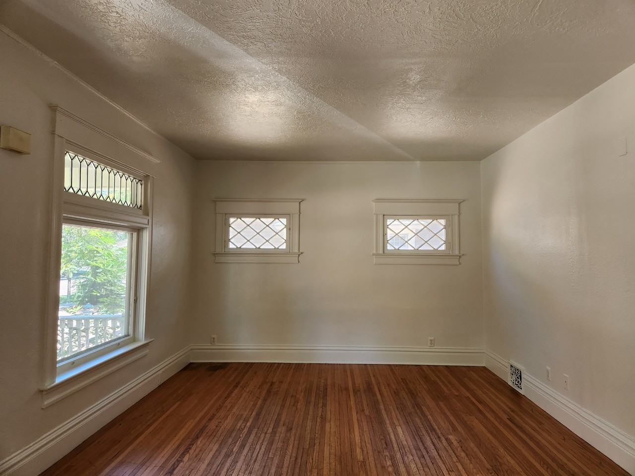 1718 8th Ave #A - Photo 2 of 10
