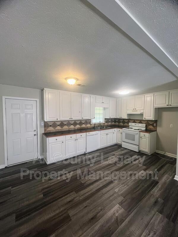 1231 Carl Bethlehem Rd - Photo 3 of 13