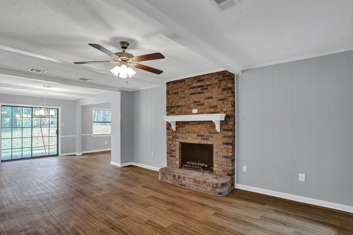 128 Fox Run Dr - Photo 2 of 12