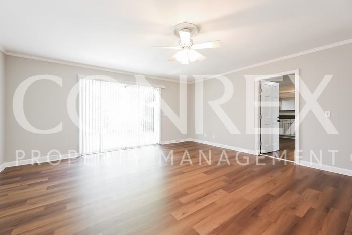 512 Brooks Rd - Photo 2 of 11