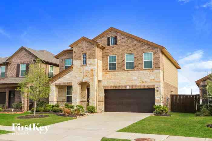 24227 Asher Hollow Ln - Photo 2 of 15