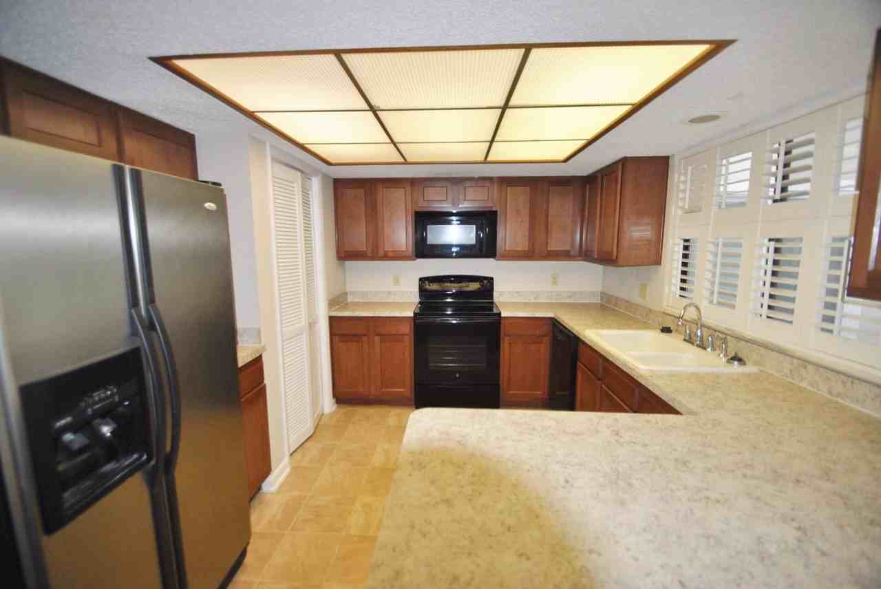 8758 Belle Rive Blvd - Photo 3 of 9