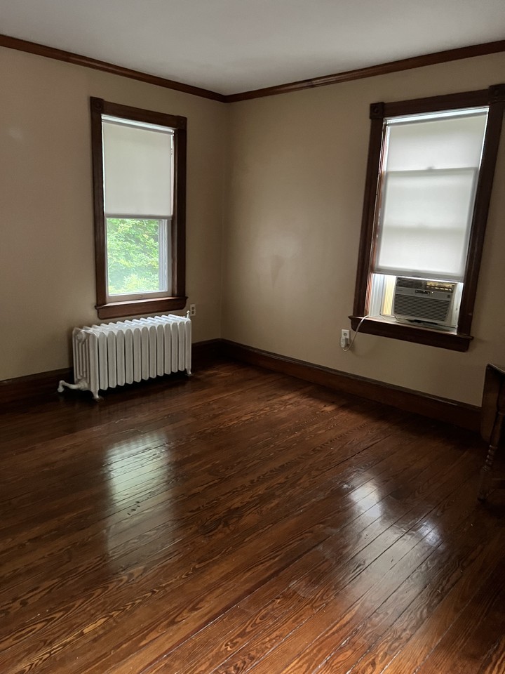 715 S Broadway #NA - Photo 3 of 15