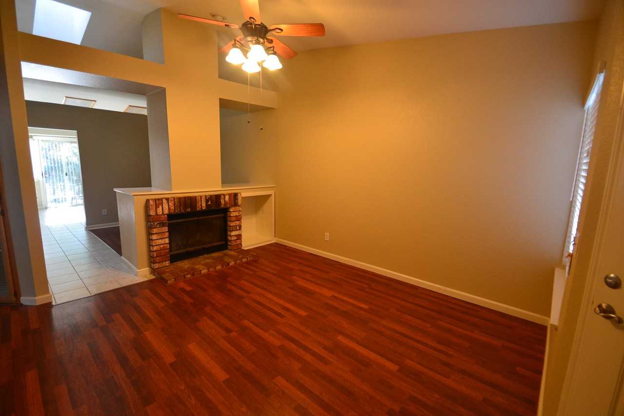 3029 Twin Creeks Ln - Photo 2 of 10