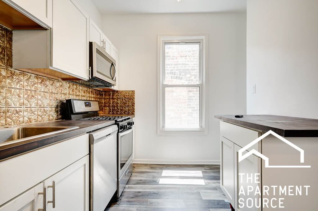 2635 S Princeton Ave #3R - Photo 3 of 20