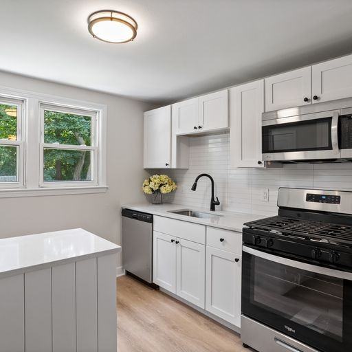 15 Genetti Street #15 - Photo 4 of 16