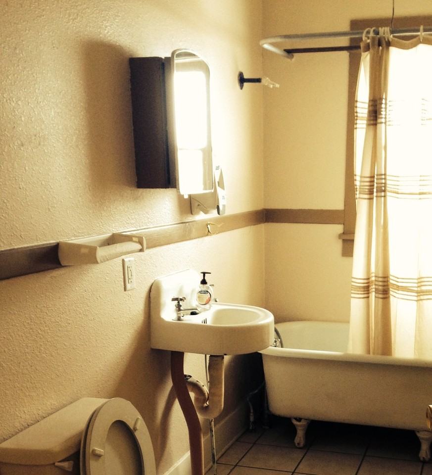 2515 BROADWAY - B2 #2 - Photo 3 of 9