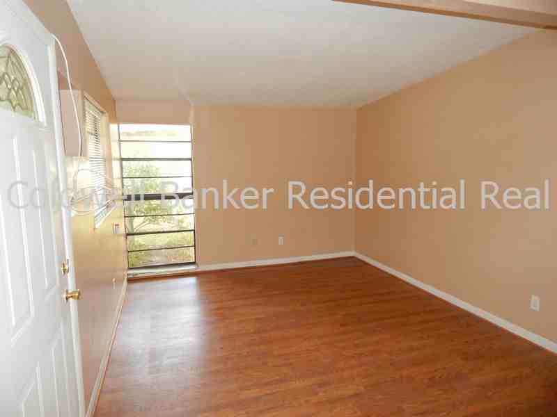 1918 Alexander Dr - Photo 3 of 7