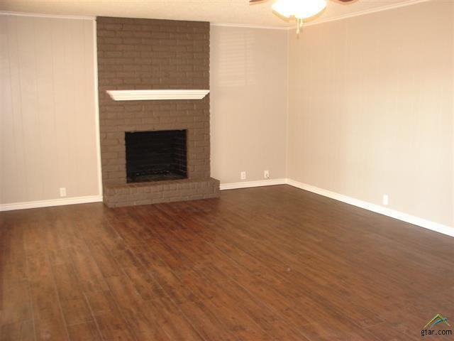 423 Top Hill Dr - Photo 7 of 22