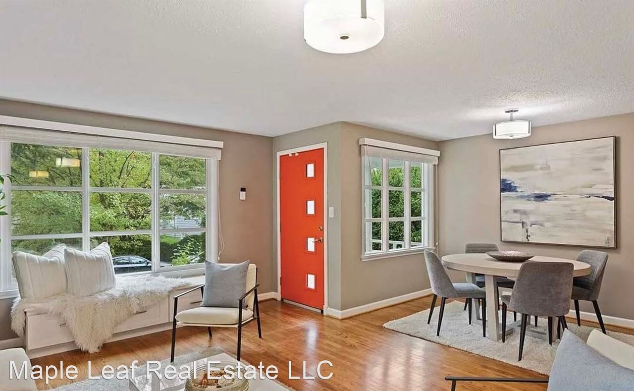 8018 36th Ave Ne - Photo 3 of 21