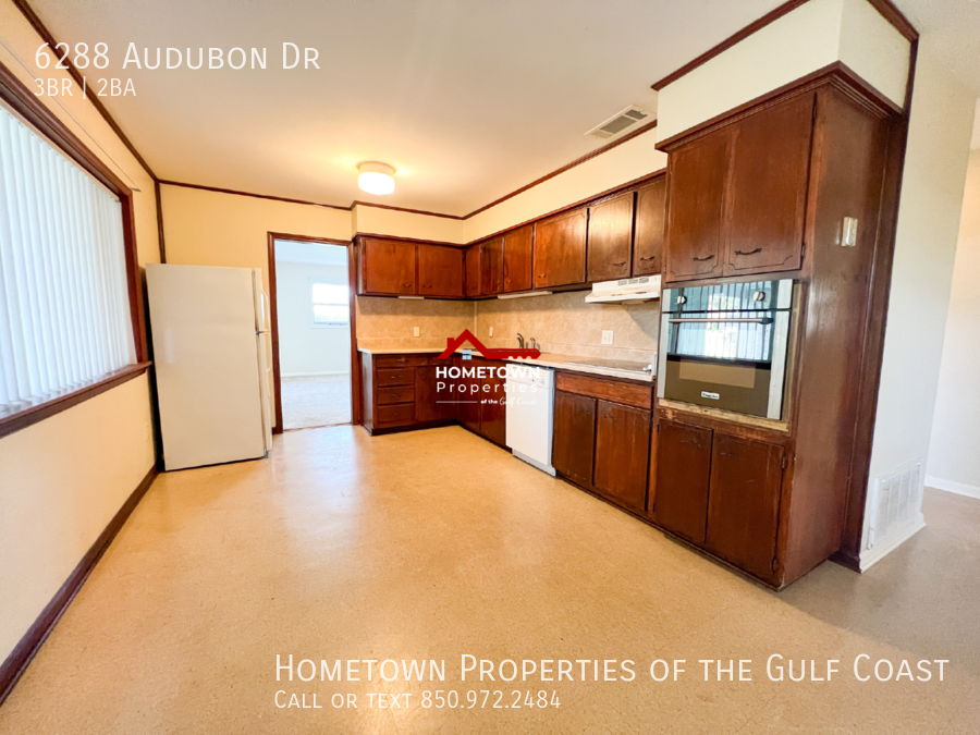 6288 Audubon Dr - Photo 2 of 25