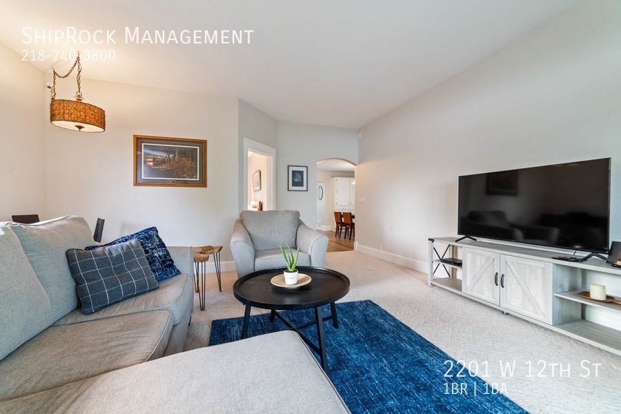 2201 W 12th St - Photo 3 of 27