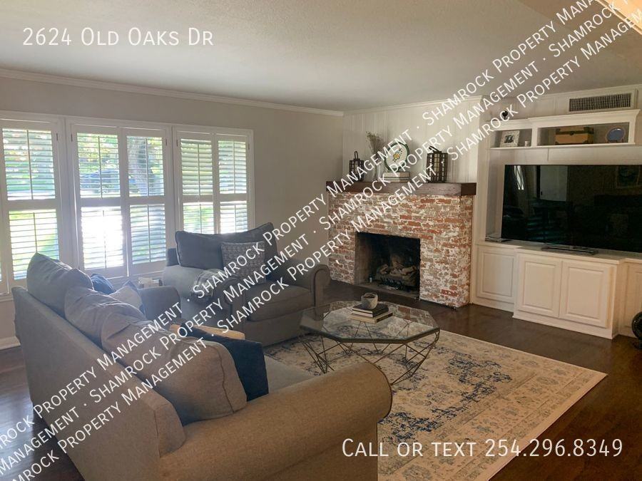 2624 Old Oaks Dr - Photo 3 of 14