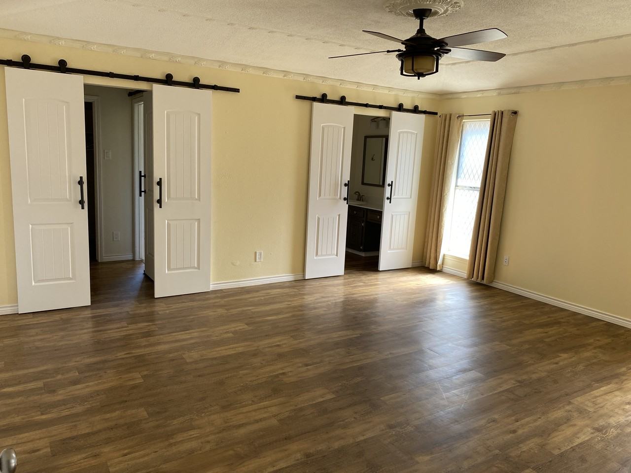 2411 Silver Holly Ln #NA - Photo 3 of 8