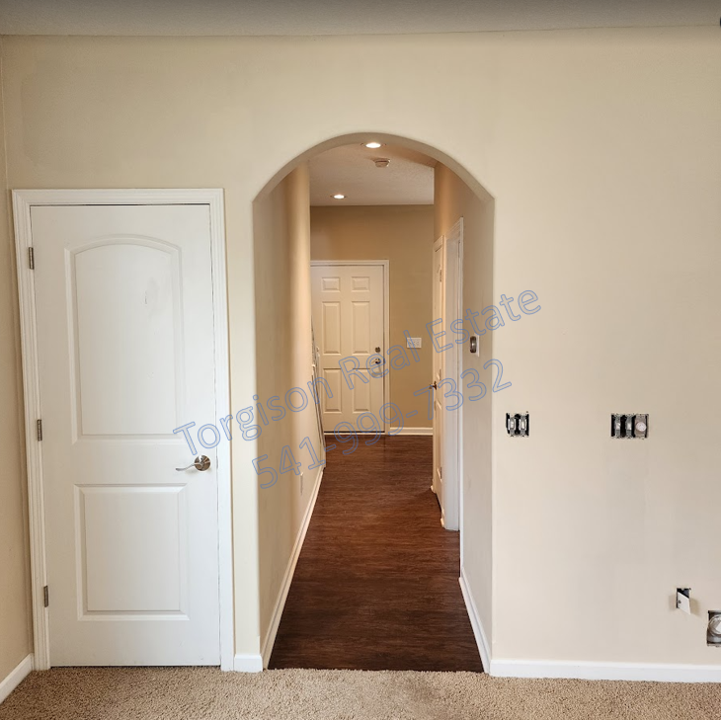 5828 Trail Creek Drive - Photo 6 of 26