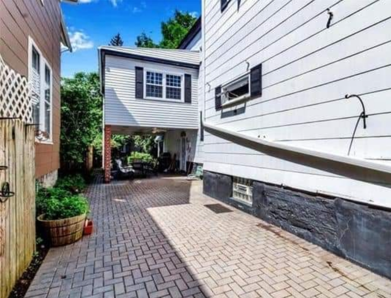 128 Richmond Ave #1 - Photo 3 of 15