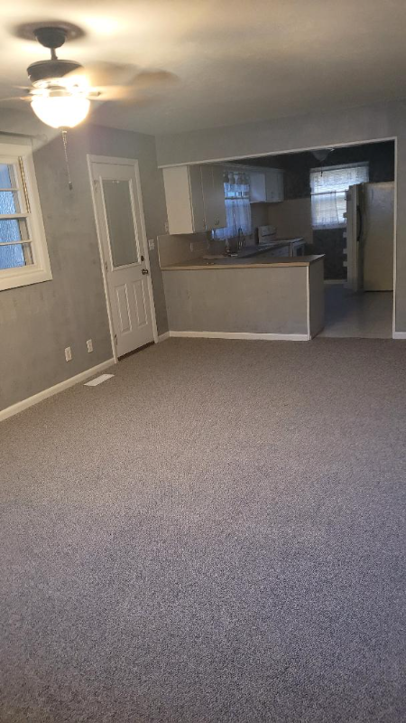 313 N Madison Ave - Photo 7 of 12