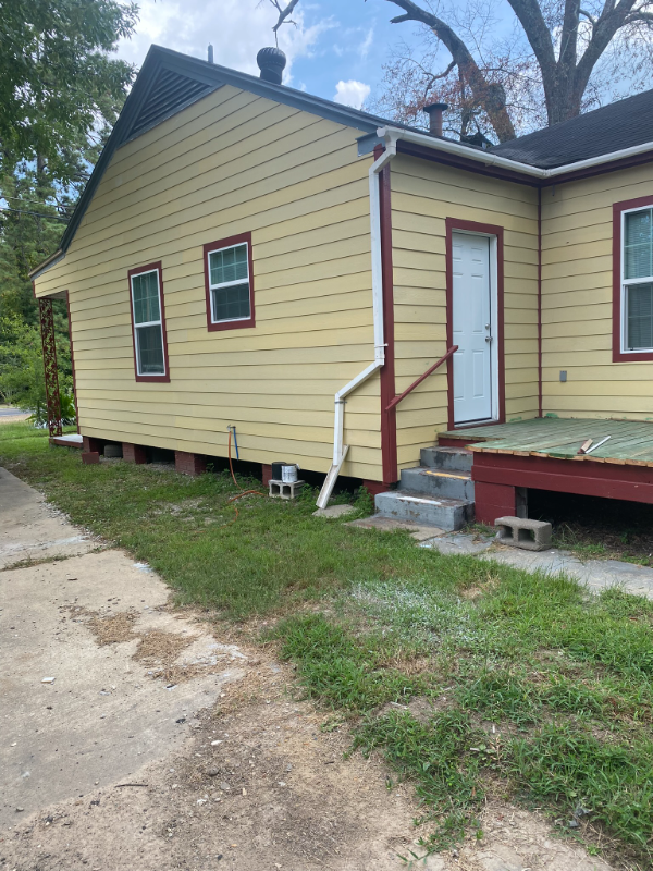 1503 Military Hwy - Photo 2 of 19