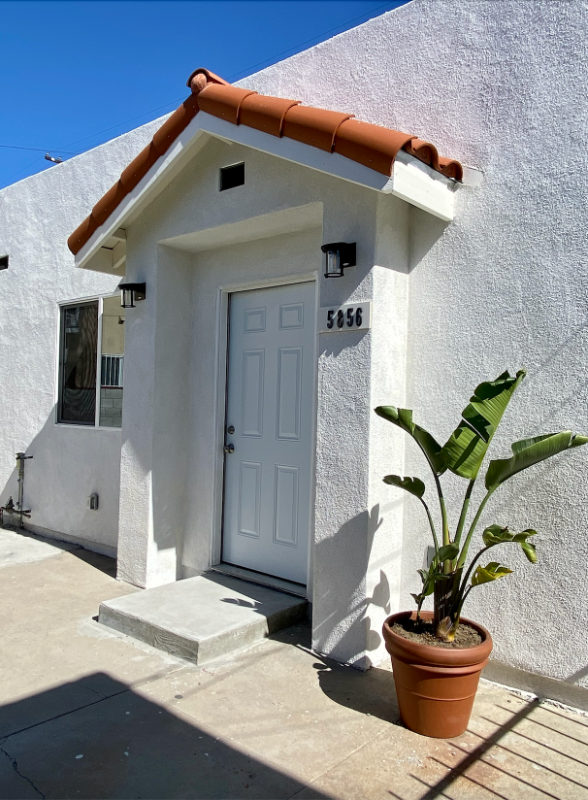 5856 Arlington Ave - Photo 2 of 8