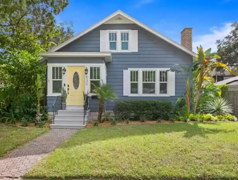 930 23rd Ave N - Photo 3 of 50