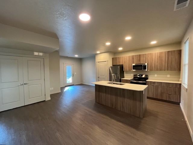 622 Fillmore St #207 - Photo 3 of 30