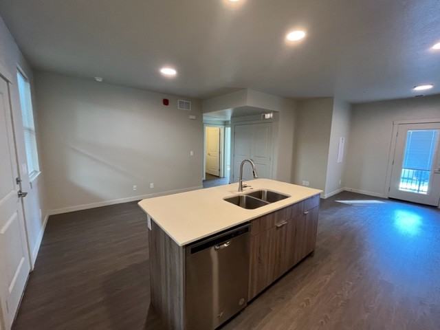 622 Fillmore St #207 - Photo 4 of 30