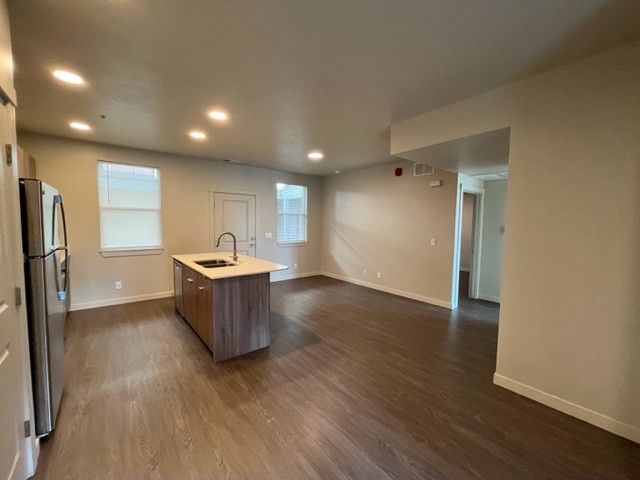 622 Fillmore St #207 - Photo 5 of 30