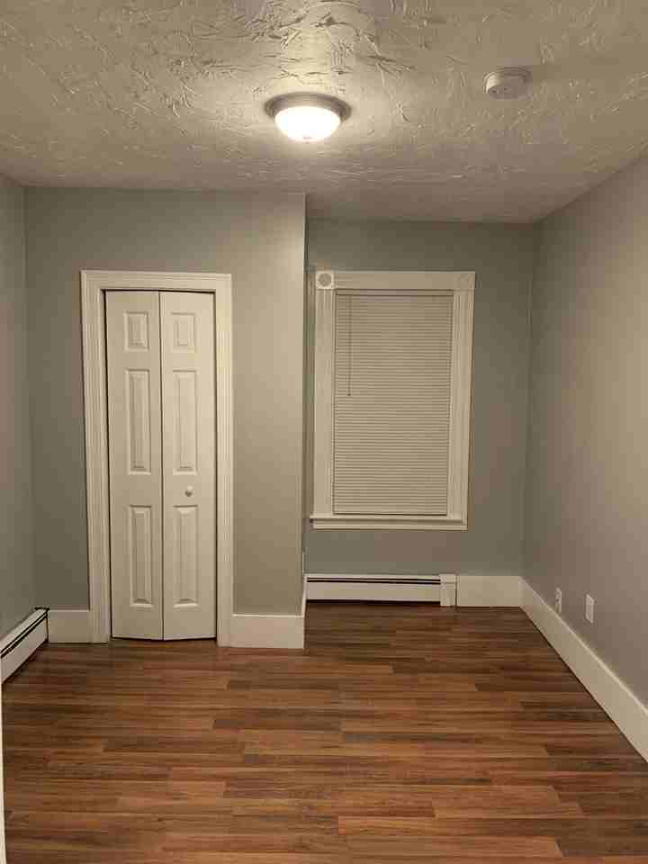 16 Greenwood St #2 - Photo 4 of 9