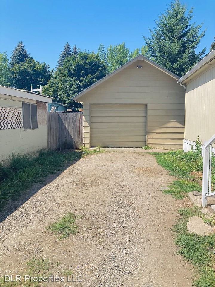 Highway 95 - Photo 2 of 3