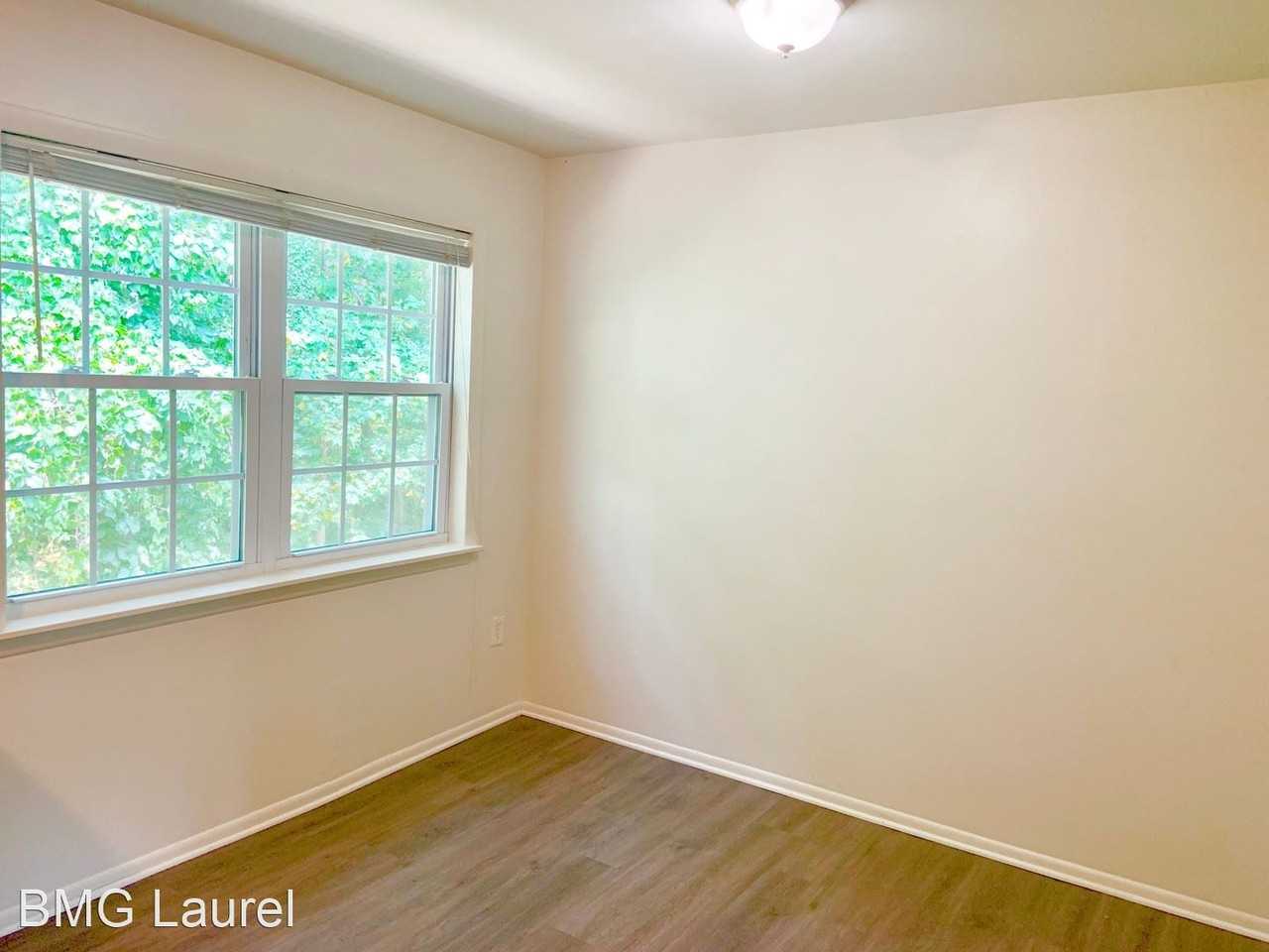 Heritage Court - Photo 3 of 10