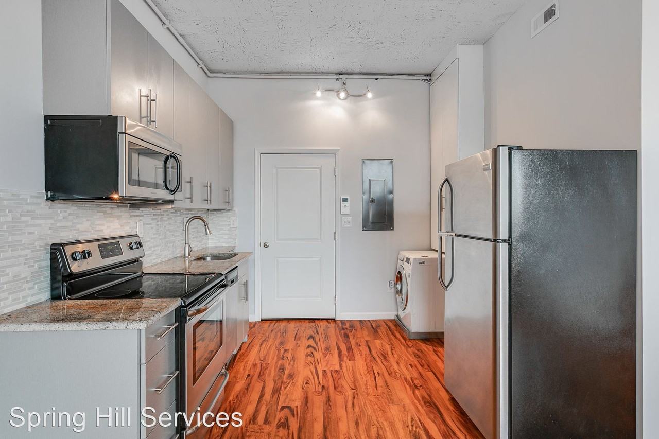 2029 Montrose St - Photo 2 of 20