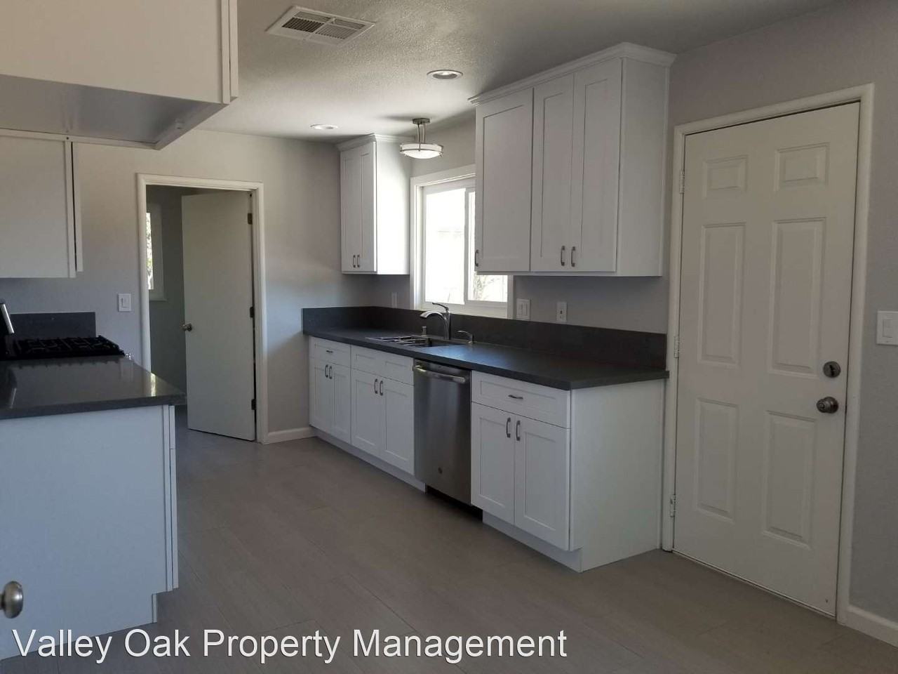 2500 Dana Ln - Photo 3 of 11