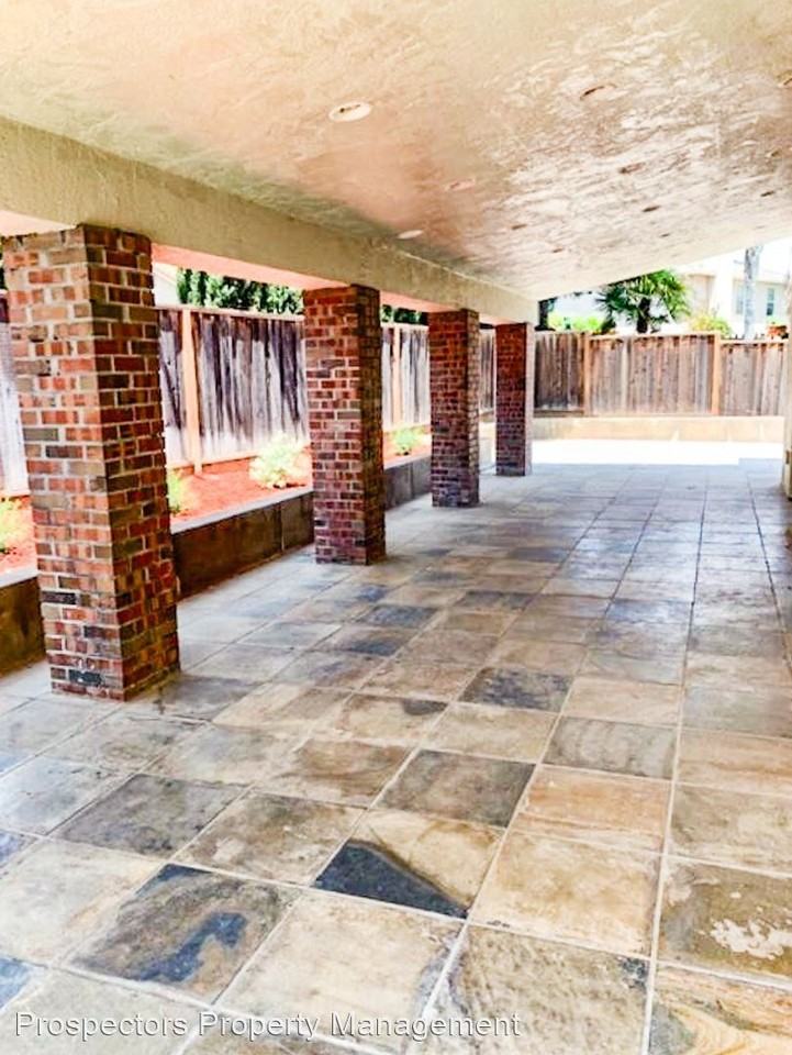 15275 La Jolla Dr - Photo 3 of 21