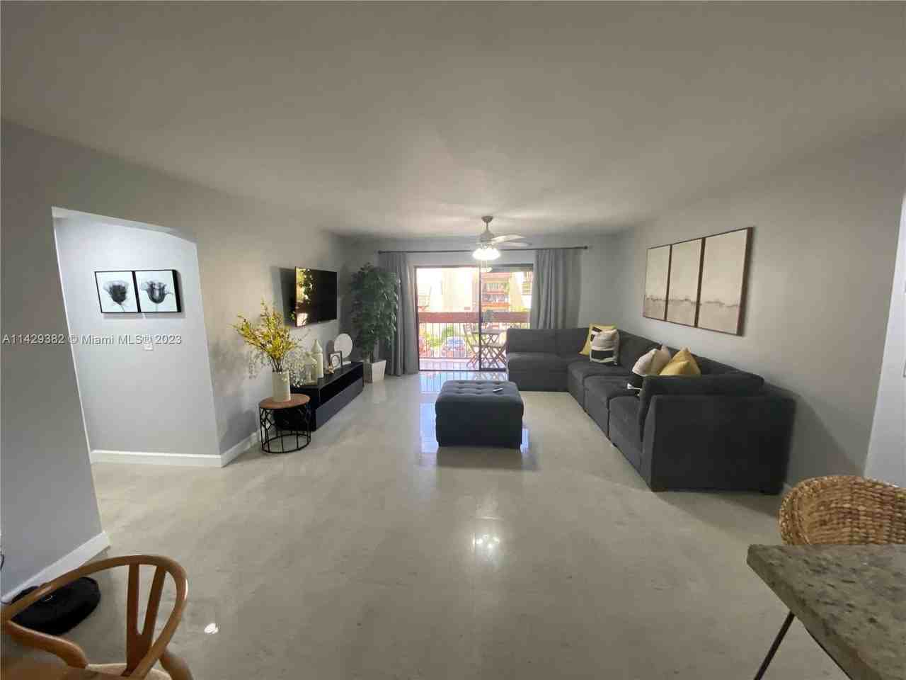 8530 Sw 149th Ave #912 - Photo 2 of 8