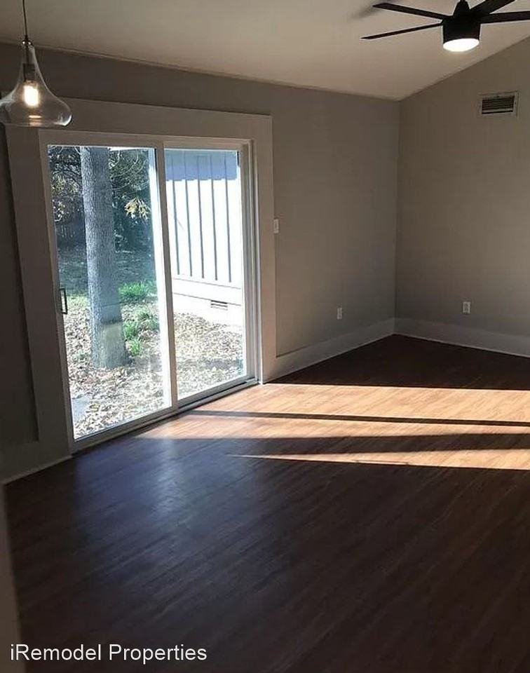 10209 Ronald Dr - Photo 2 of 9