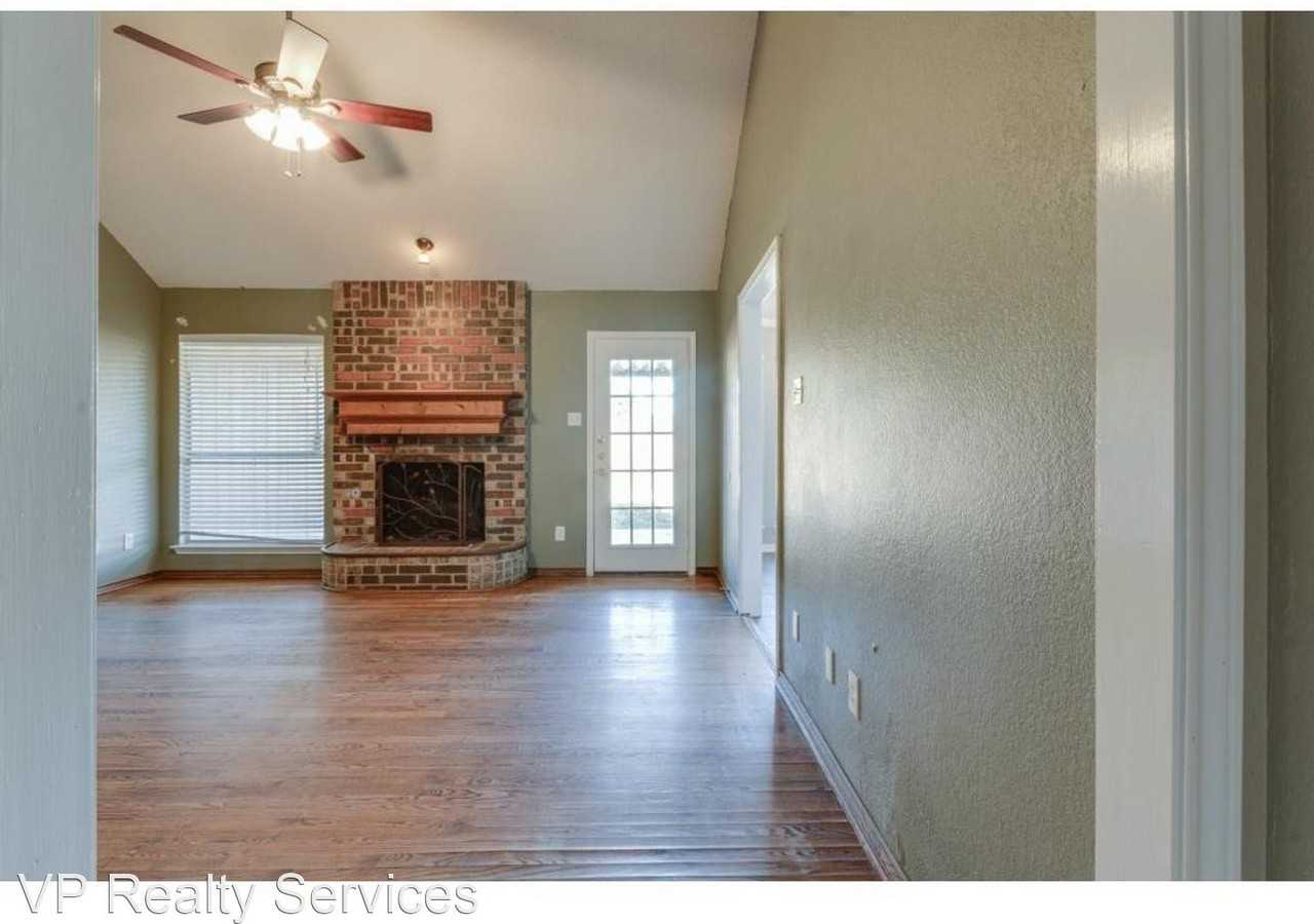 6420 Rosebud Dr - Photo 3 of 17