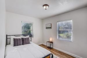 featured image of Mack Ave