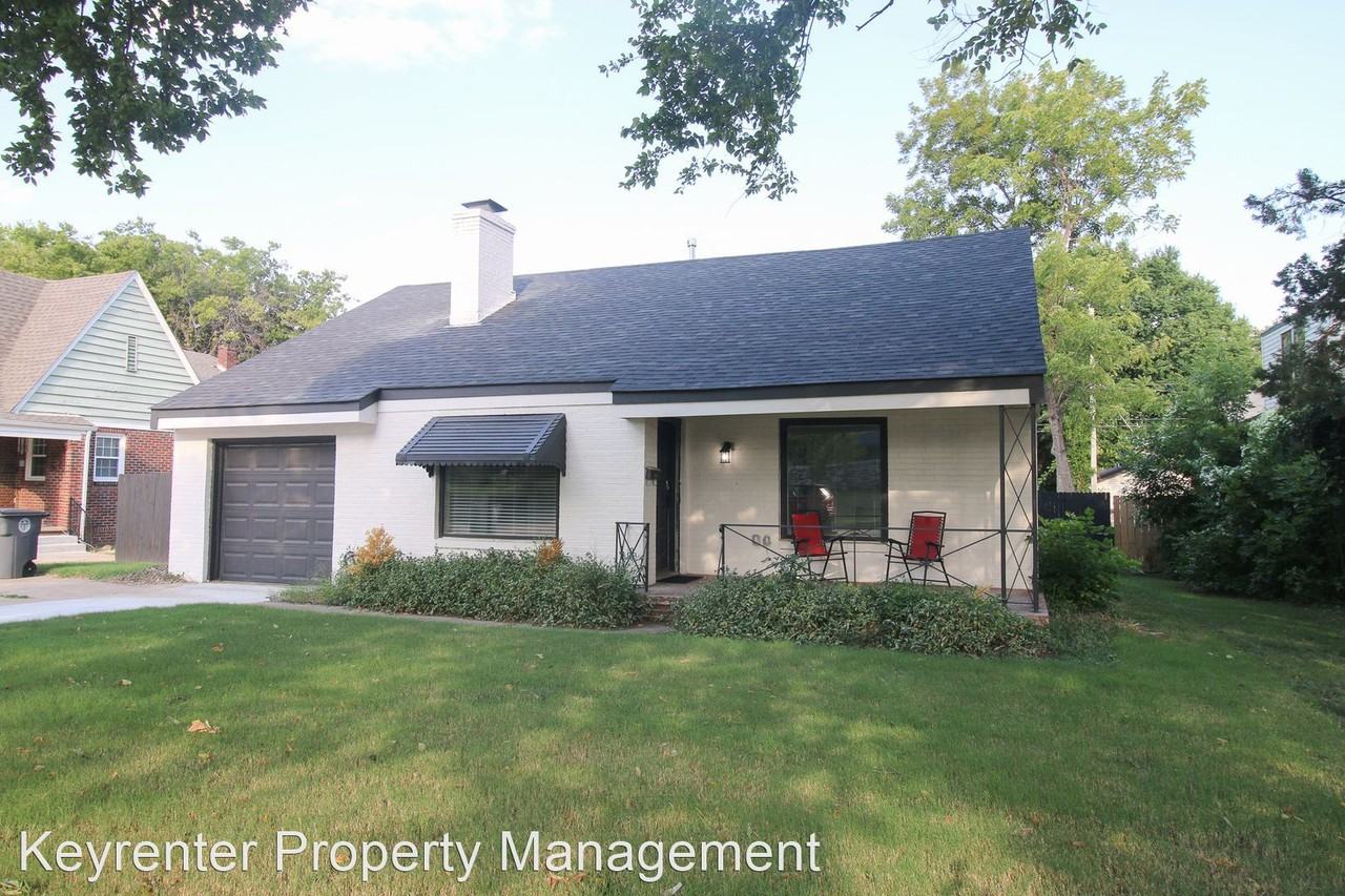 1641 S Knoxville Ave - Photo 2 of 29