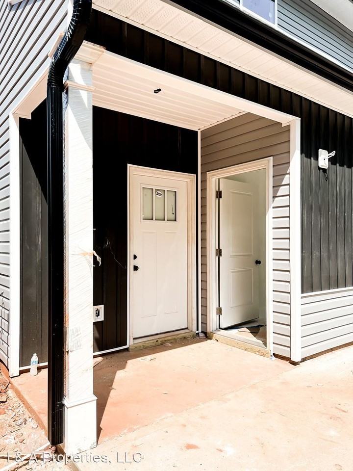 Powell Street - Photo 3 of 24