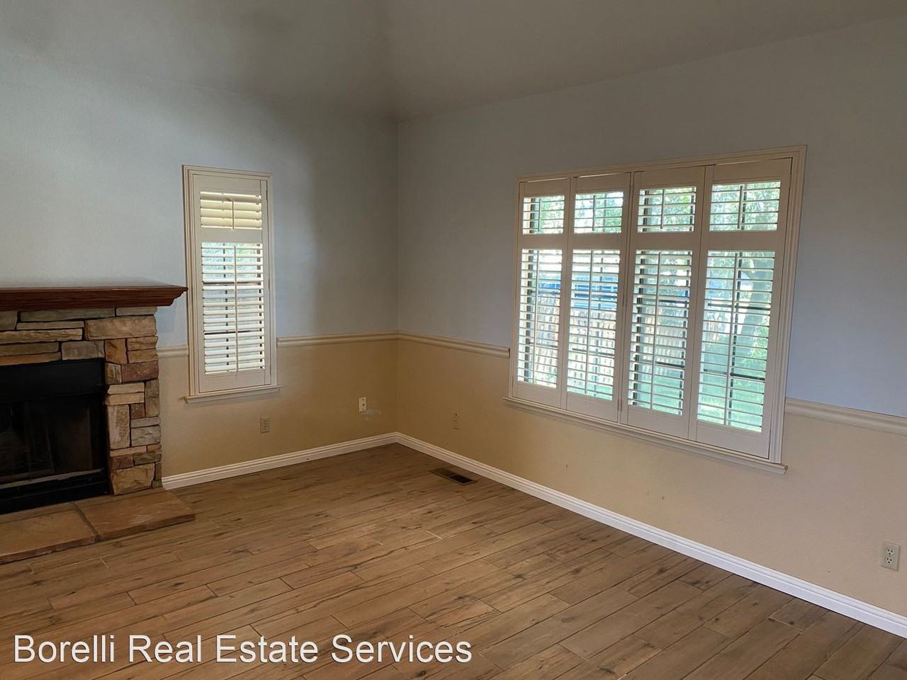 511 Bluff Dr - Photo 3 of 18