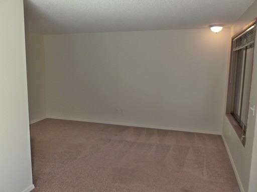 3018 NE 78th Ave - Photo 3 of 10